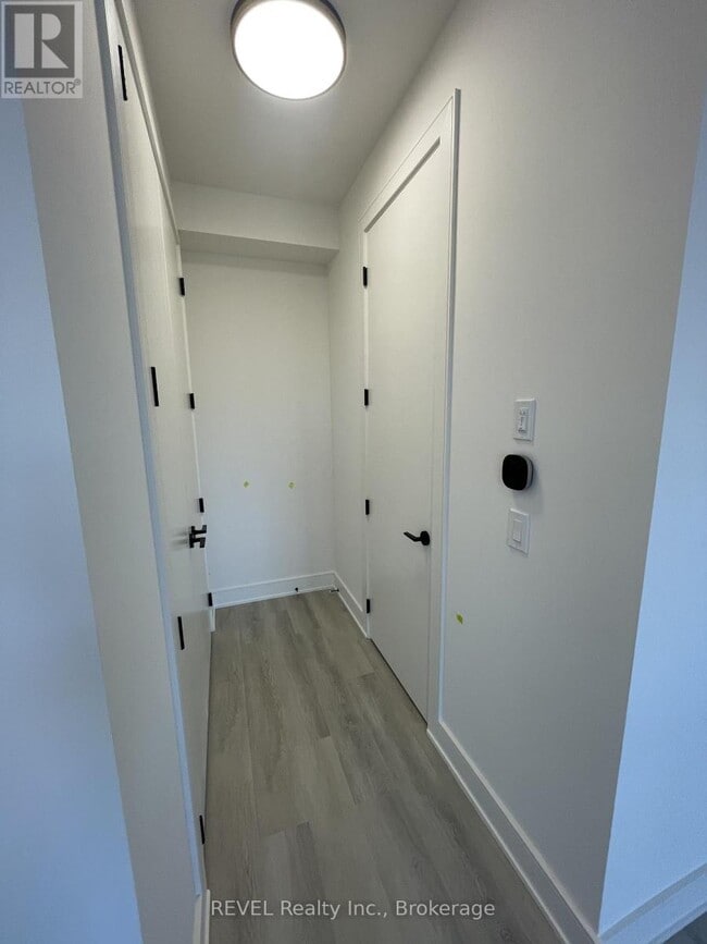 Building Photo - 50 Everett Cmn