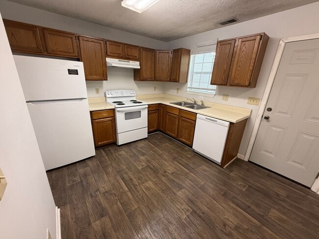 Building Photo - 208 Wynn Way