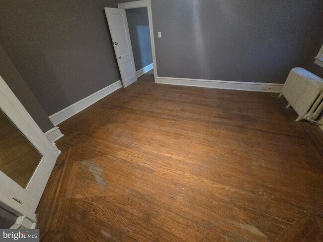 Foto del edificio - 5044 N Sydenham St