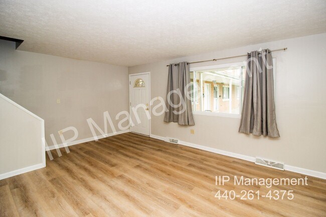 Foto del edificio - 4871 Banbury Ct