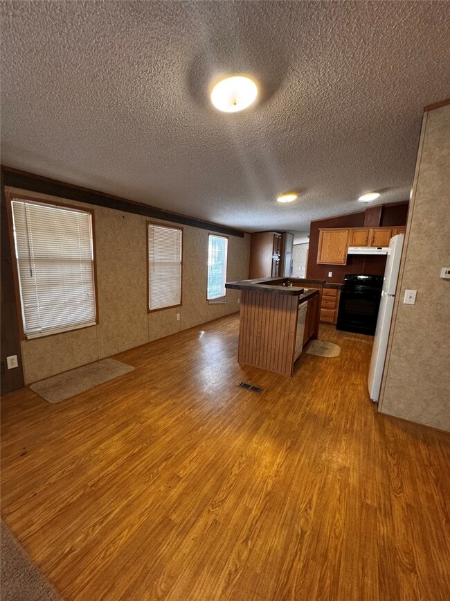 Building Photo - 78 County Rd 3310A