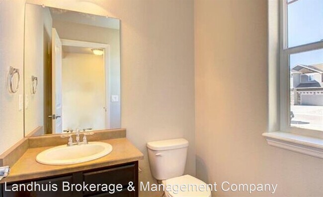Building Photo - 4 br, 2.5 bath House - 6496 Lamine