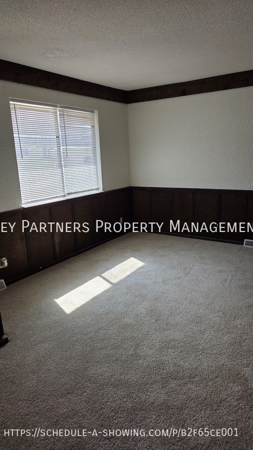 Building Photo - 8106 Yecker-