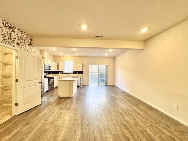Foto del edificio - 914 N 18th Ave