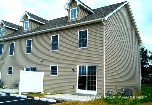 Foto del edificio - Modern Townhome built in 2015