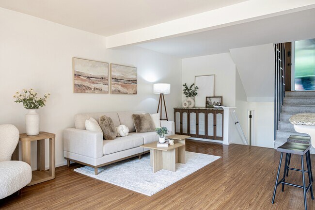 Foto del edificio - 216 168th Ave NE