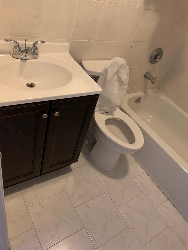 Baño - 64 Craig Ave