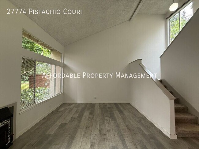 Foto del edificio - 27774 Pistachio Ct