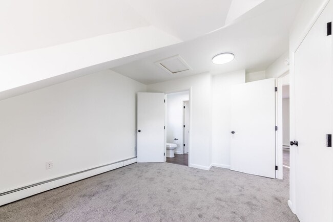 Building Photo - Available APRIL 2026 - Beautiful Renovated w/ Lots of Natural Light and Backyard Space!