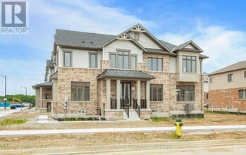 Building Photo - 250 Newman Dr