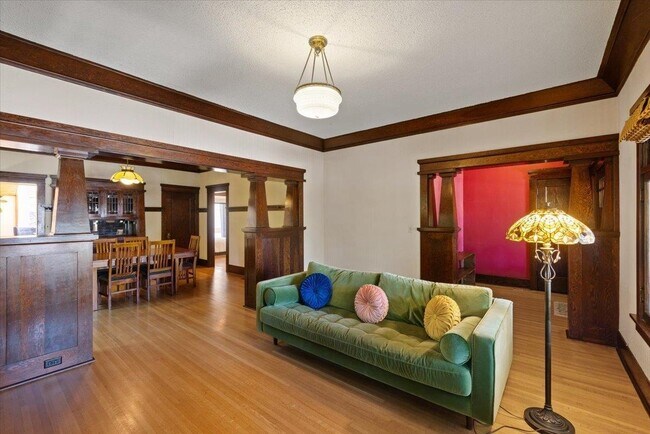 Foto del edificio - 924 E 9th Ave