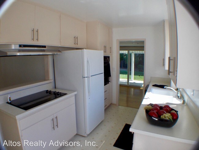 Building Photo - 4 br, 2 bath House - 1332 Nelson Way