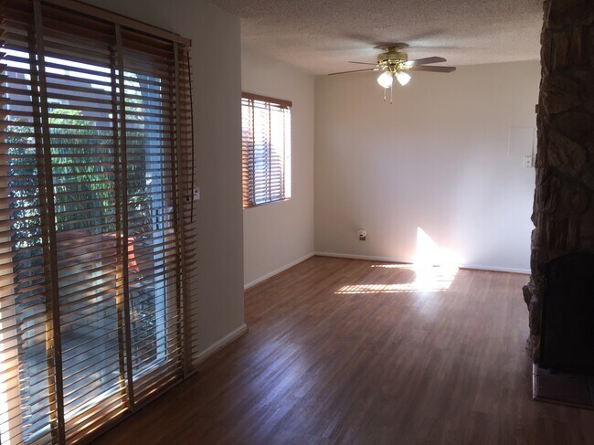 Foto del edificio - 4376 Alla Rd