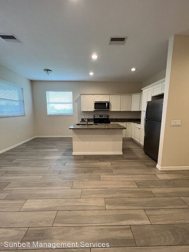 Building Photo - 3 br, 2 bath House - 1158 Oceanic Road