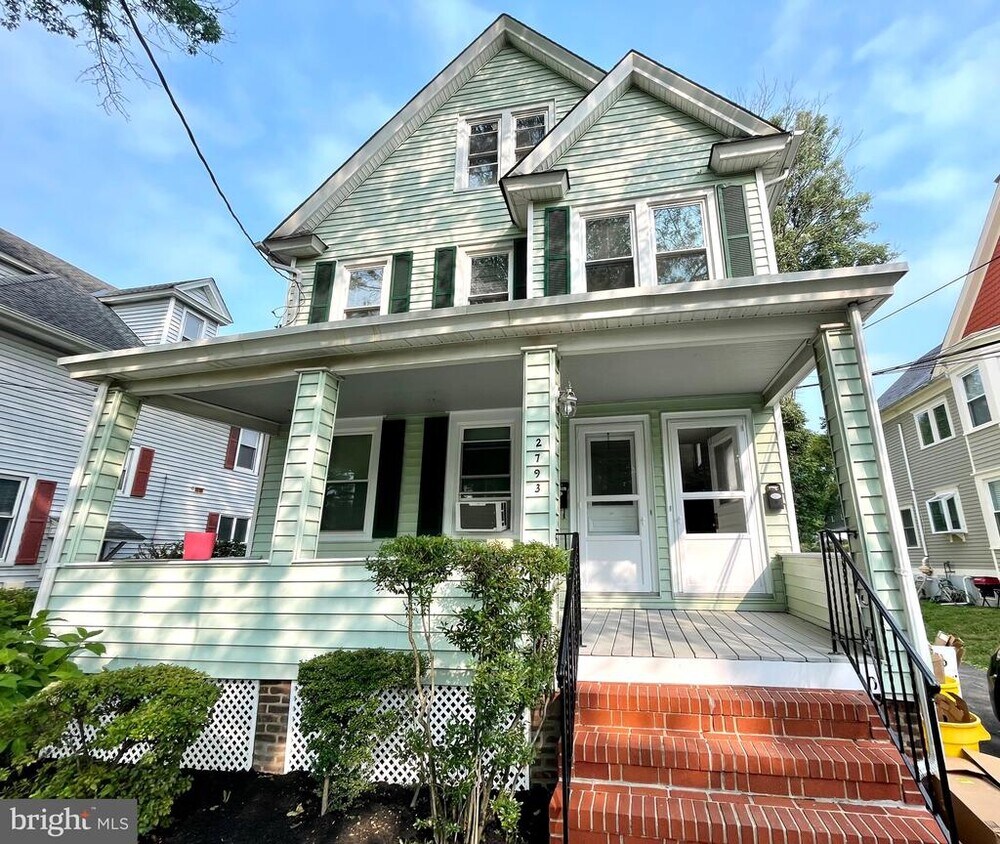 Foto principal - 2793 Main St