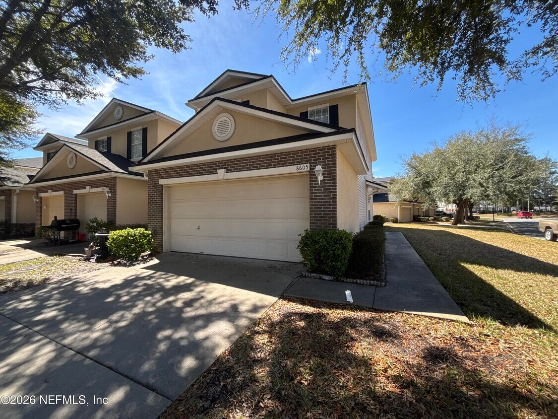 Foto del edificio - 8605 Tower Falls Dr