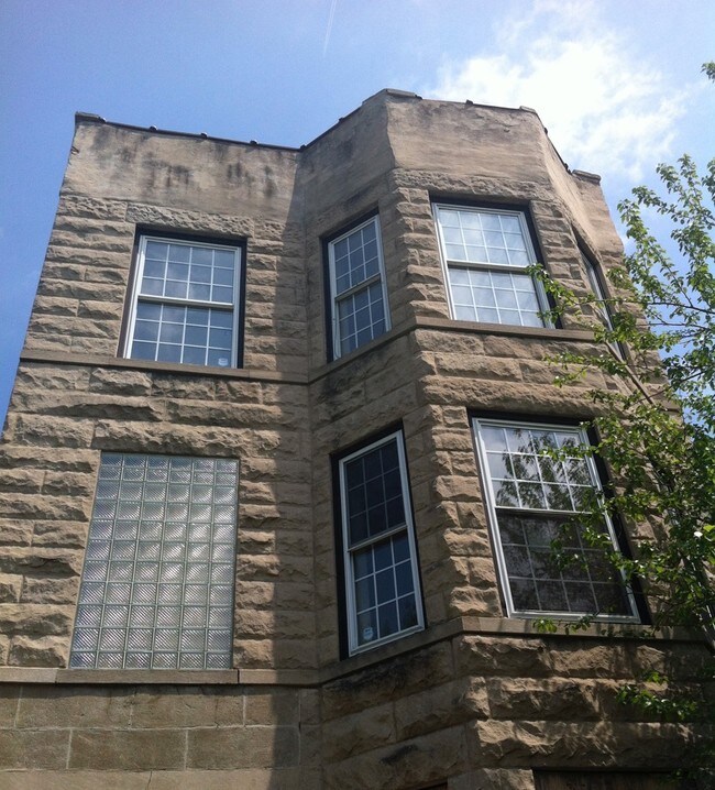Foto del edificio - 151 S Albany Ave
