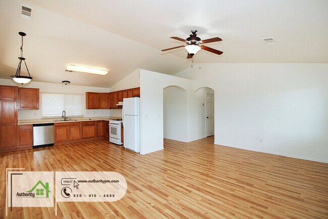 Foto del edificio - 19531 Prospect Peak Ct