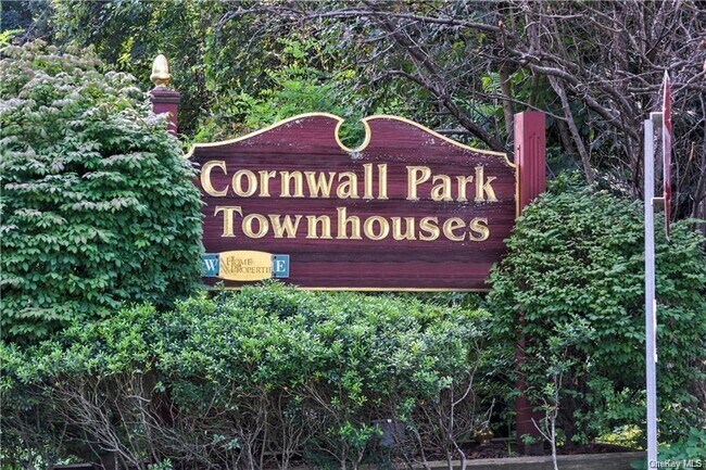 Building Photo - 1 Eisenhower Dr