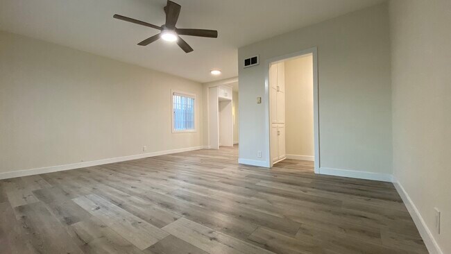 Foto del edificio - 1542 marine ave