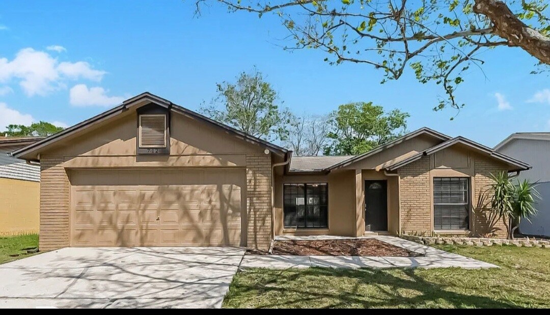 Foto principal - 712 Stillview Cir