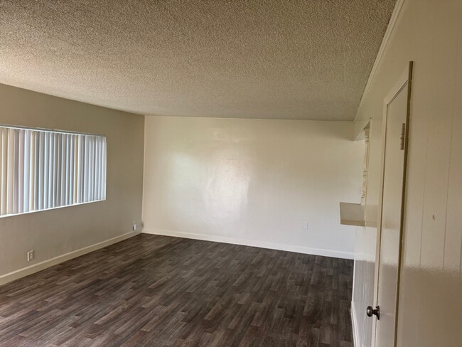 Foto del edificio - 6248 N San Gabriel Blvd