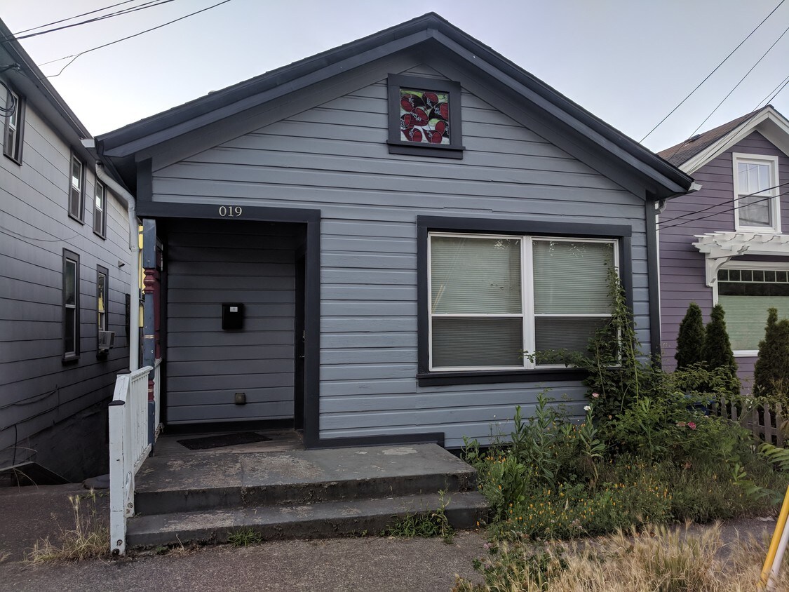 Front - 019 SW Arthur St