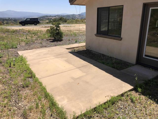 Building Photo - 12465 Hillpoint Ct