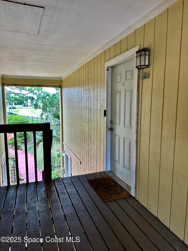 Foto del edificio - 2190 Forest Knoll Dr NE