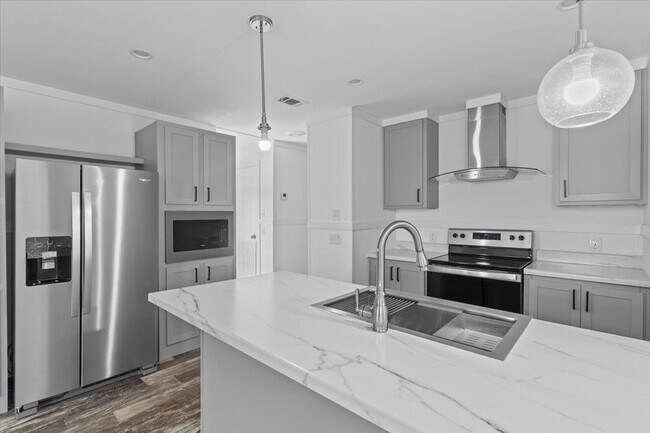 Foto del edificio - 16831 Oak Leaf Ct