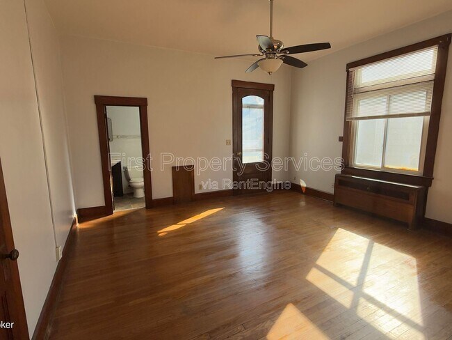 Foto del edificio - 2121 Culbertson Ave