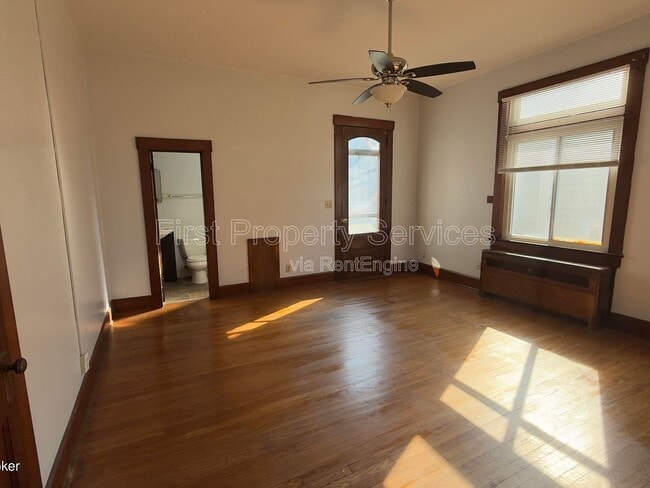 Building Photo - 2121 Culbertson Ave