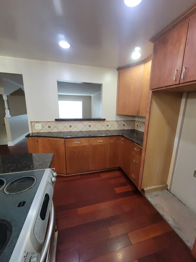 Foto del edificio - 260 E 25th St