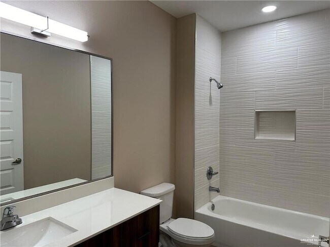 Foto del edificio - 2919 W Driftwood St
