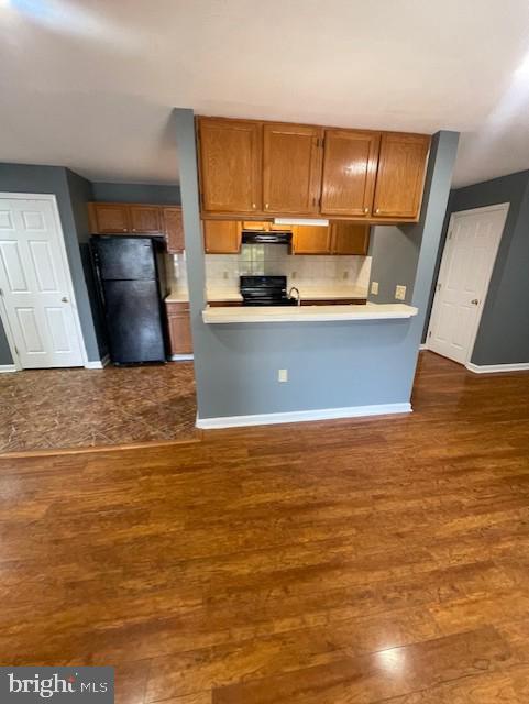 Foto del edificio - 9704 Lake Point Ct