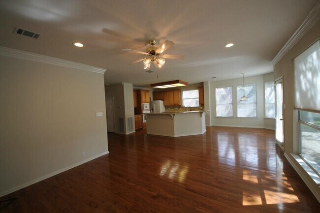 Building Photo - 10225 Open Gate Dr