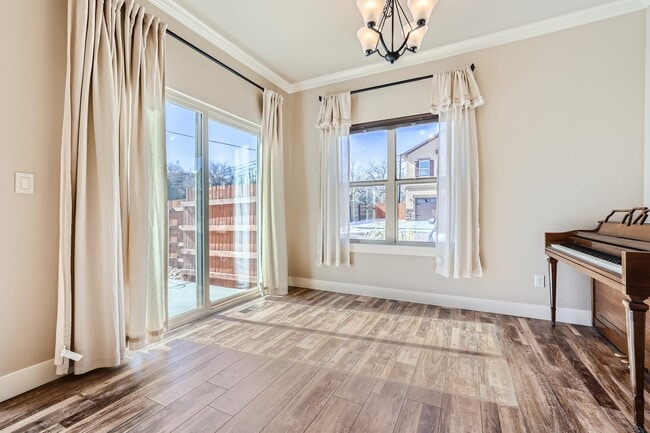 Foto del edificio - 859 Redemption Point