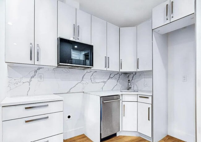 Building Photo - West 94th Street
