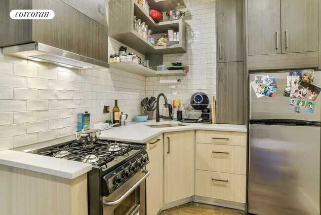 Foto del edificio - 1191 Bedford Ave