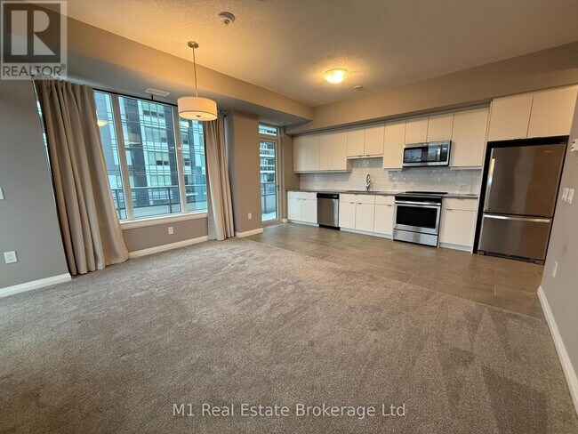 Photo du bâtiment - 73 Arthur St S