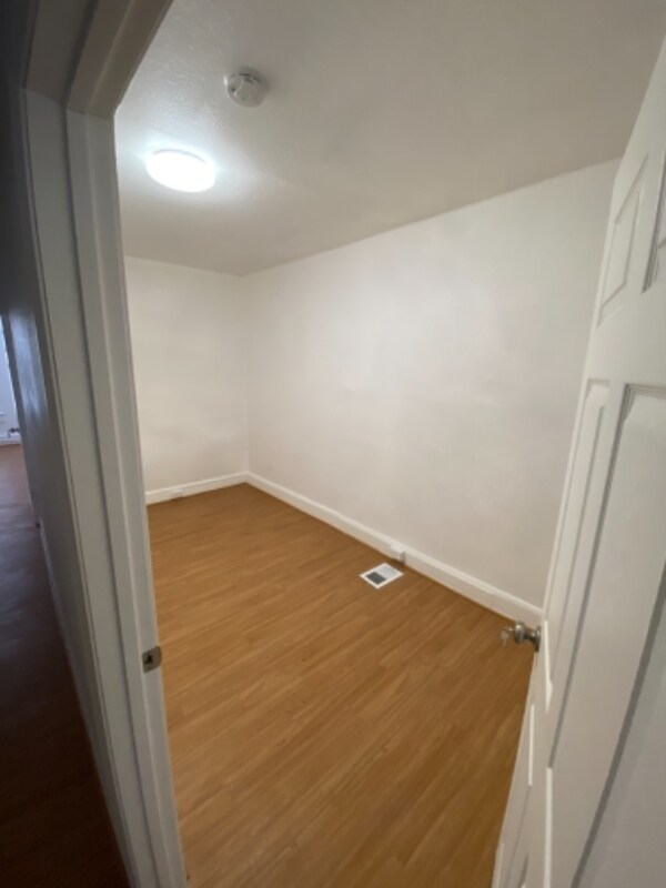 Building Photo - 2529 W Lombard St