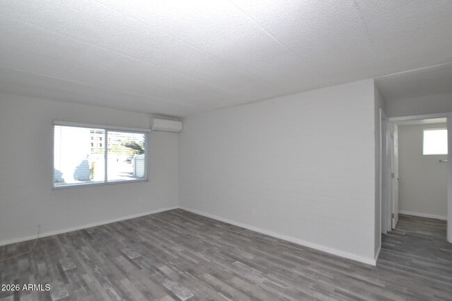 Foto del edificio - 44 E Roanoke Ave