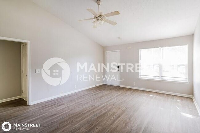 Building Photo - 3038 Ace Wintermeyer Dr, La Vergne, TN 37086