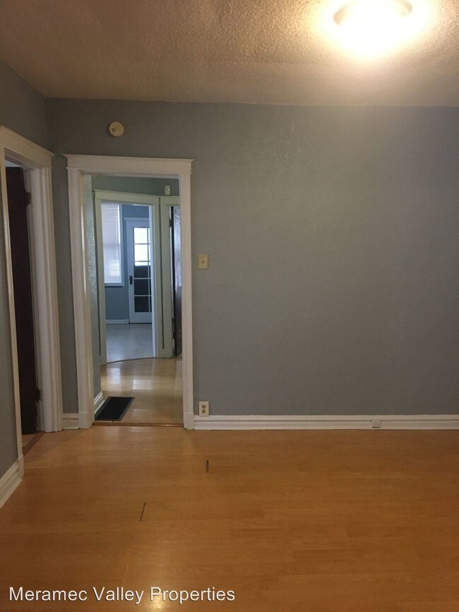 Building Photo - 2 br, 1 bath Apartment - 4100 Virginia