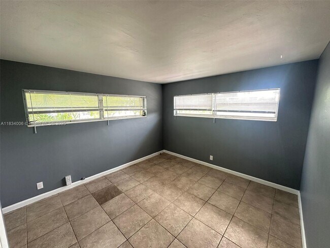 Foto del edificio - 3031 NE 21st Terrace