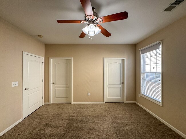 Foto del edificio - Charming 3 Bed 2 Bath Condo in Fayetteville