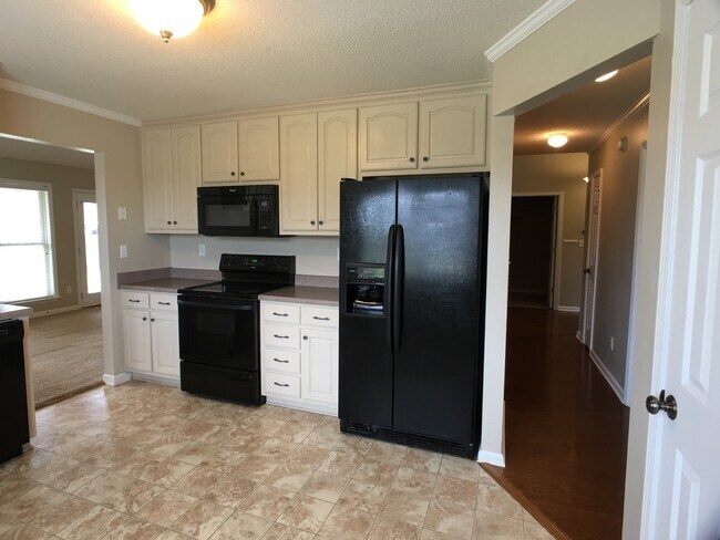 Foto del edificio - 9840 Empress Blvd