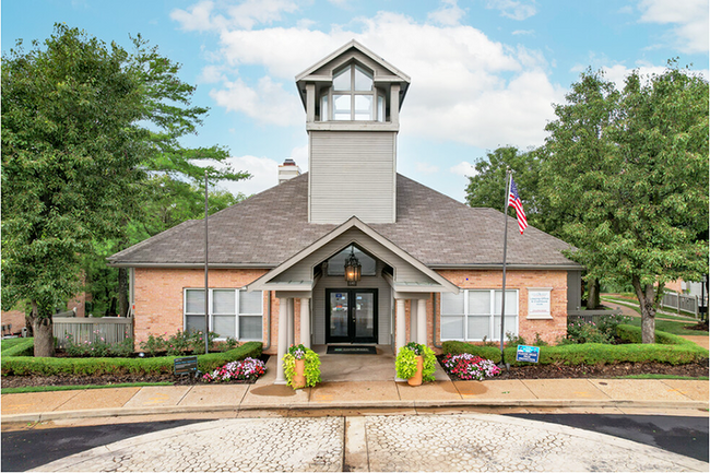 Welcome to Cove West Apartment Homes! - Cove West Apartments