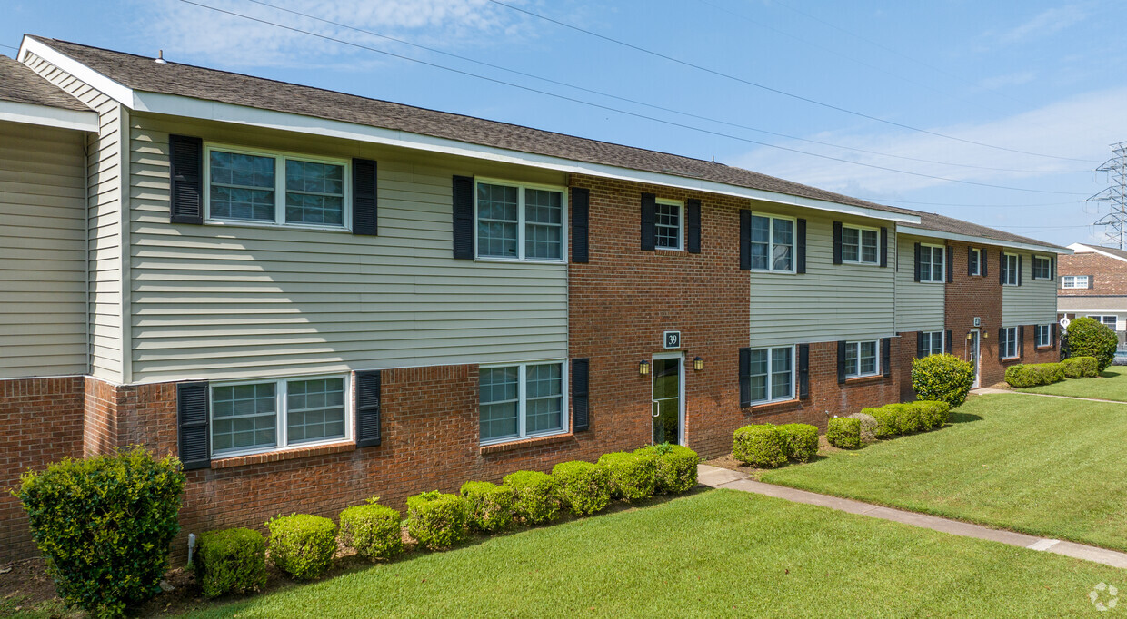 Primary Photo - Cardinal Village Apartments