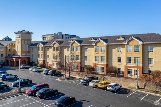 Building Photo - Furnished Studio - Overland Park